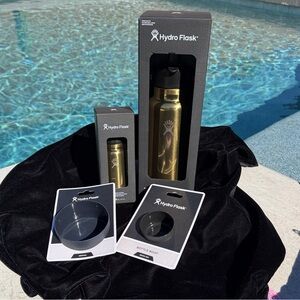 Hydro Flask Gold & Black Bottle Set With Bottle Boots New With Tags